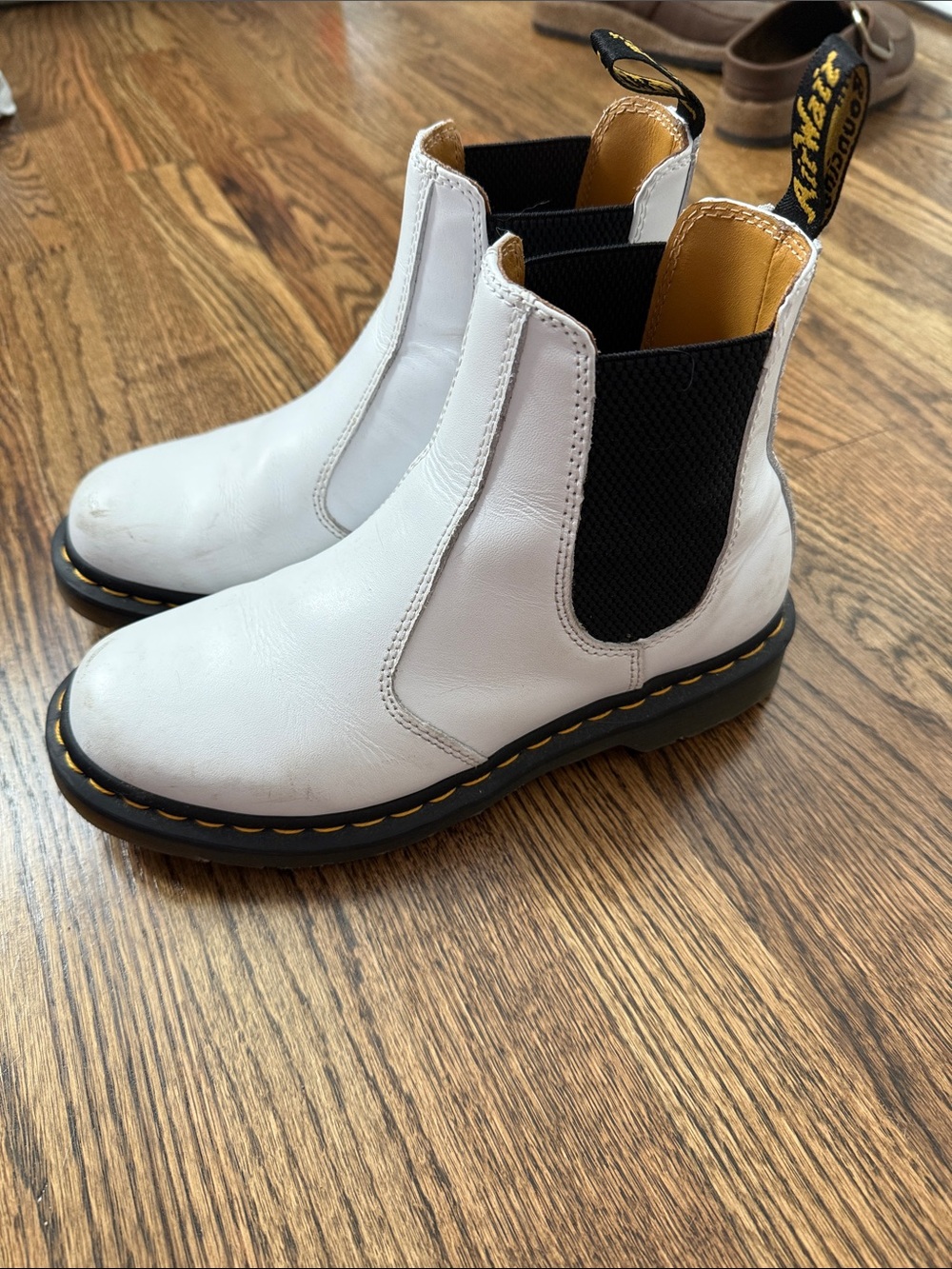 dr. martens chelsea boots
